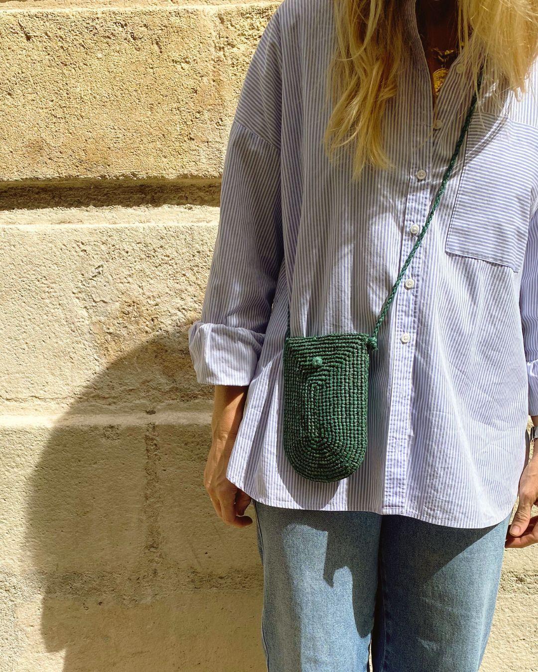 Aloha- pochette téléphone en raphia à bandoulière vert