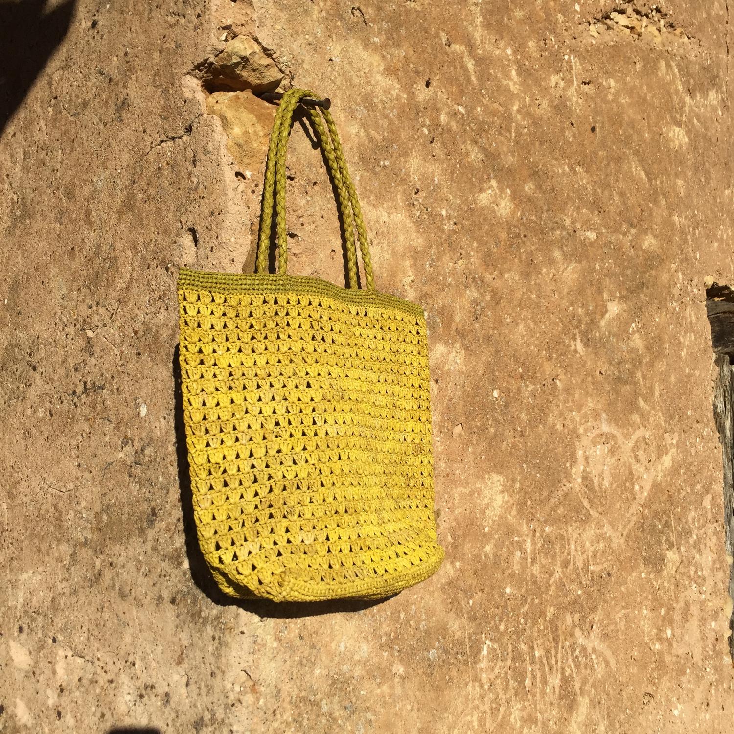 sac raphia ajouré, sac raphia jaune, cabas raphia