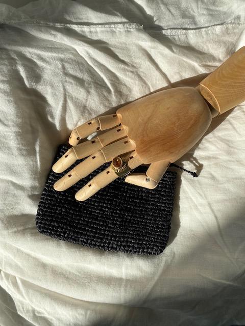 Poleta- petite pochette en raphia noir