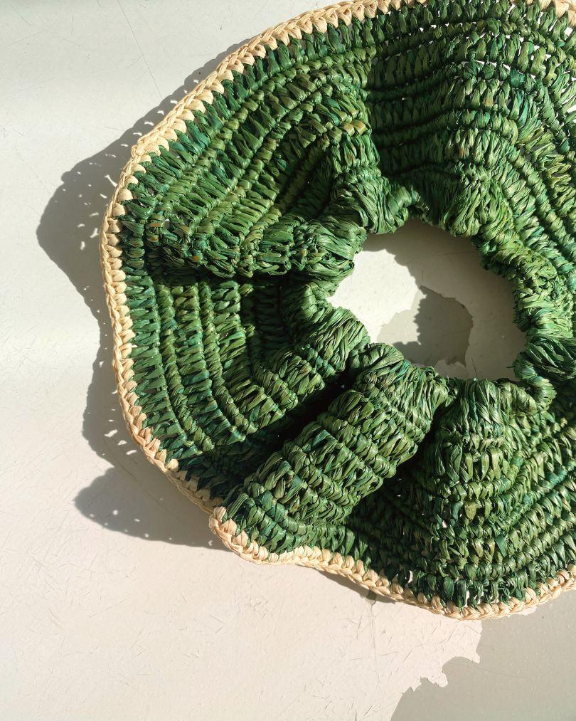 maxi chouchou vert  en crochet de raphia