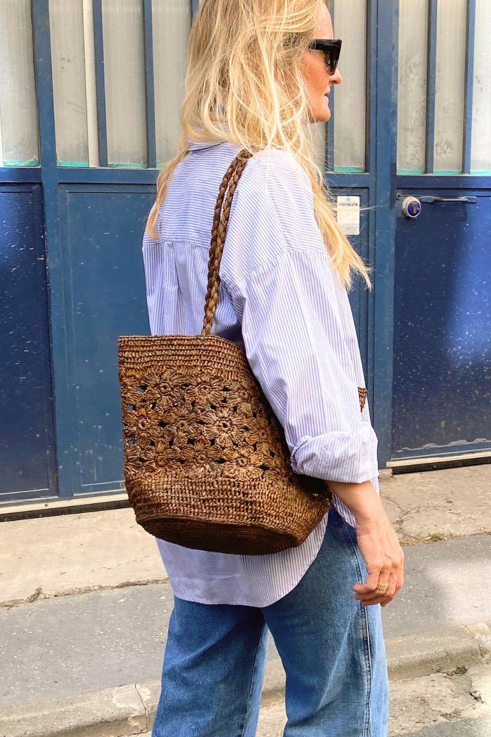 sac seau marron à fleurs