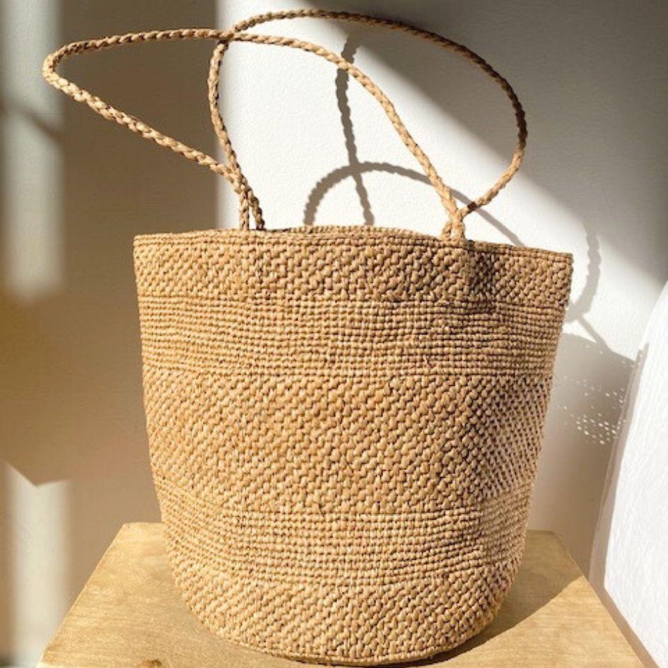 sac seau en crochet de raphia naturel