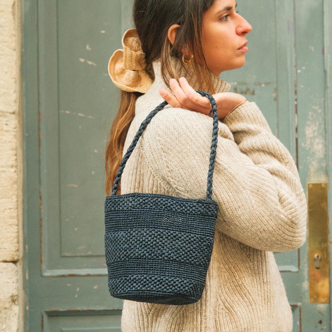 panier en raphia marine
